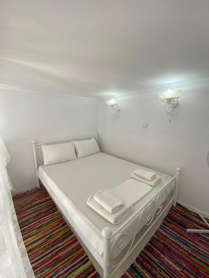 Pontamos Villas Chalki Town Екстер'єр фото