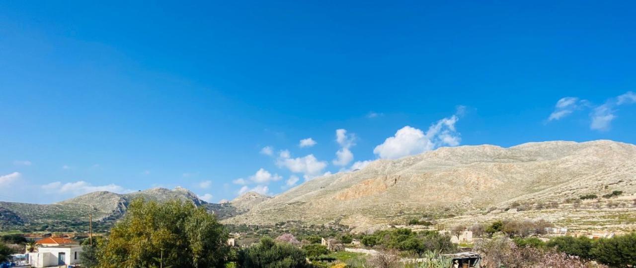 Pontamos Villas Chalki Town Екстер'єр фото